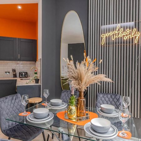 Amazing 3 Bedroom Flat I Next To Brighton Beach & Shopping Center ภายนอก รูปภาพ